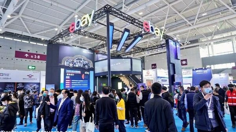 目前市场上常见的塑料件翻新剂主要有以下几种：